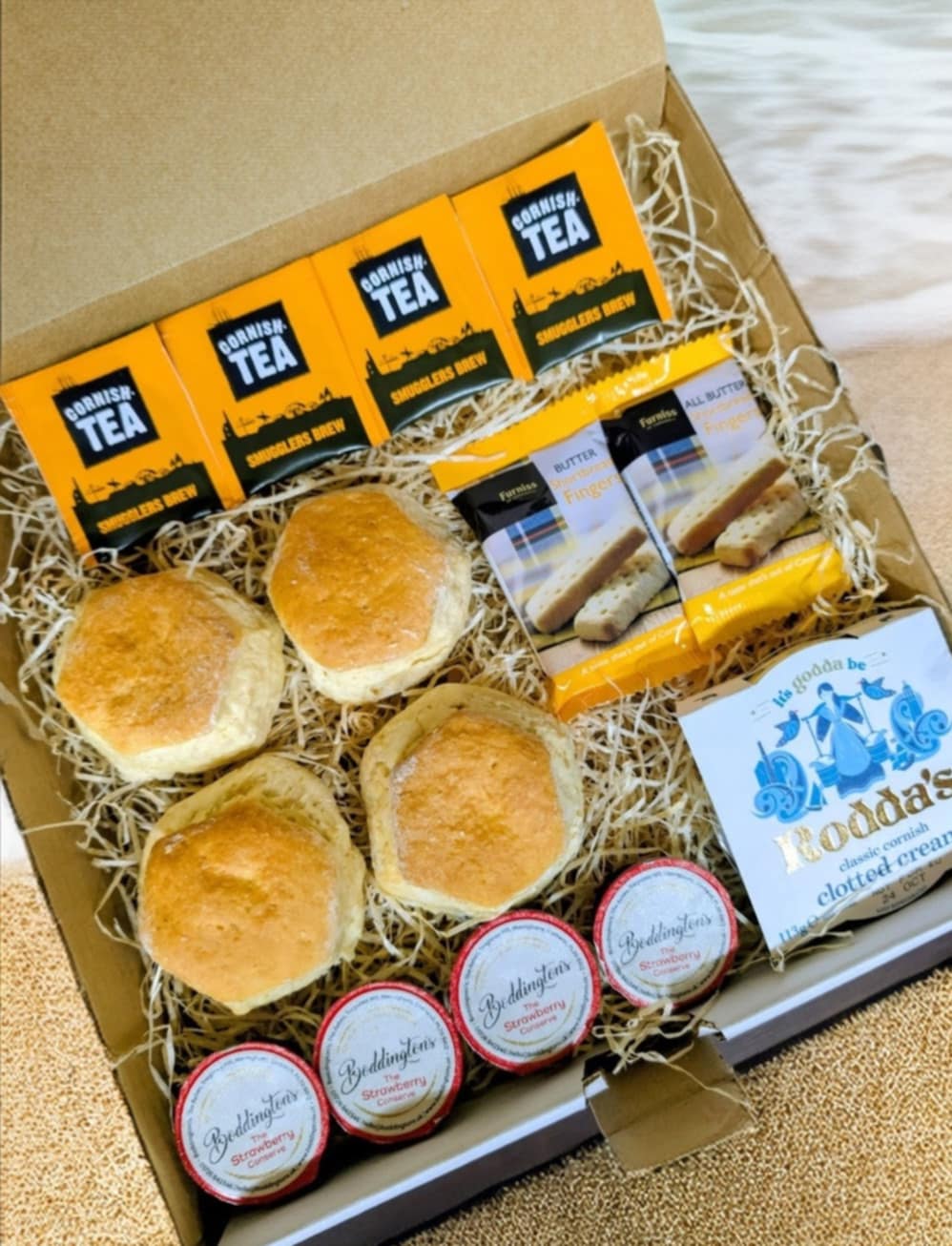 Cornish Cream Tea Hamper for four • FREE DELIVERY • Choose your delivery date